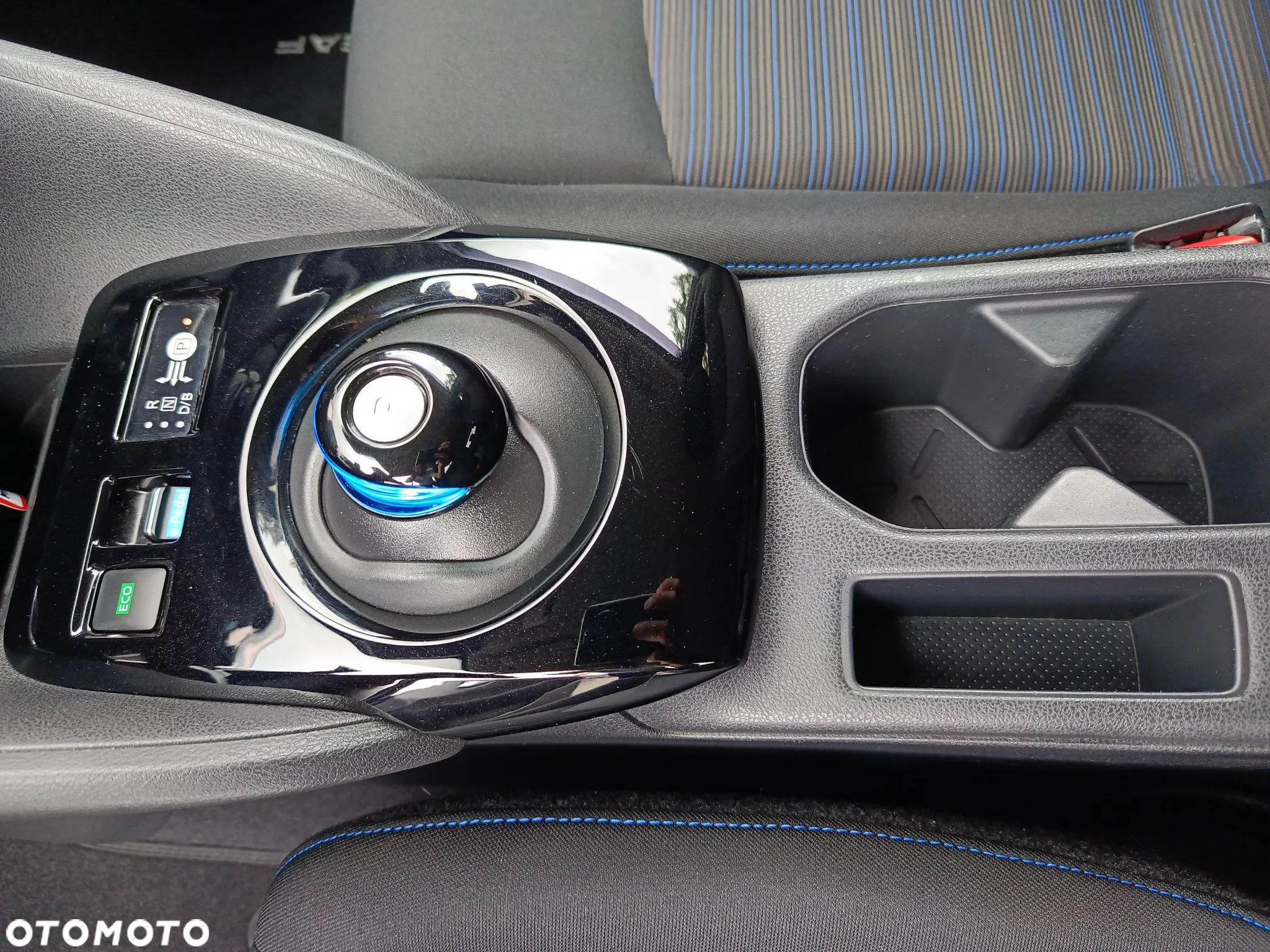 Nissan Leaf - 14