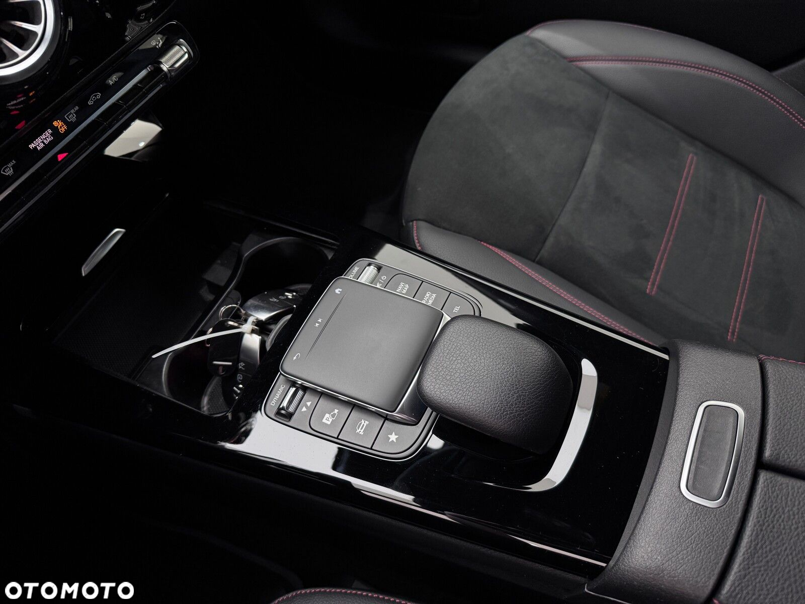 Mercedes-Benz CLA - 26
