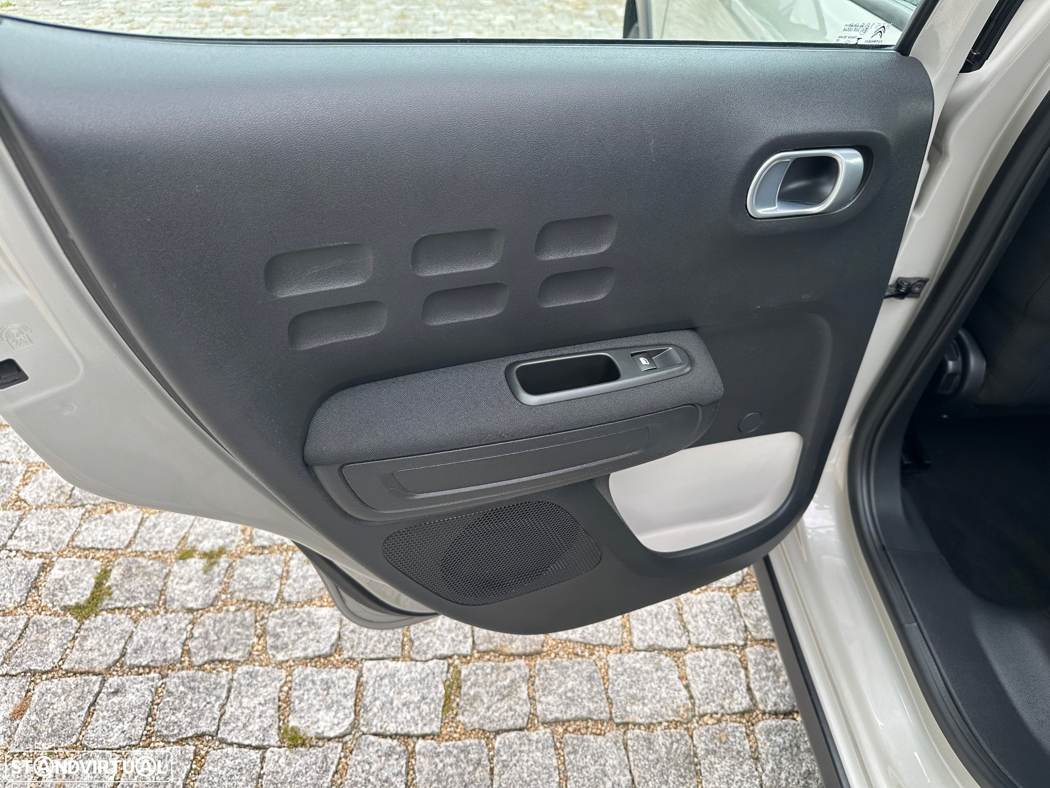 Citroën C3 1.2 PureTech Shine - 13