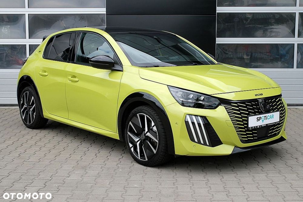 Peugeot 208 - 10