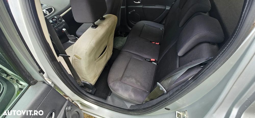 Renault Clio III 1.4 Dynamique - 7