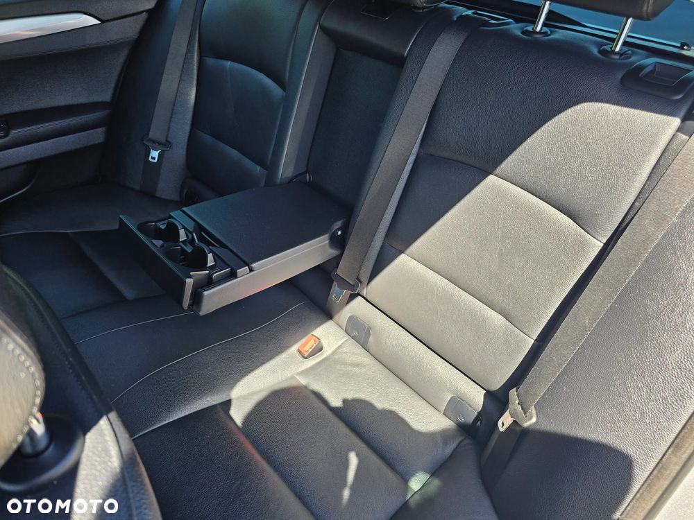 BMW Seria 5 - 13