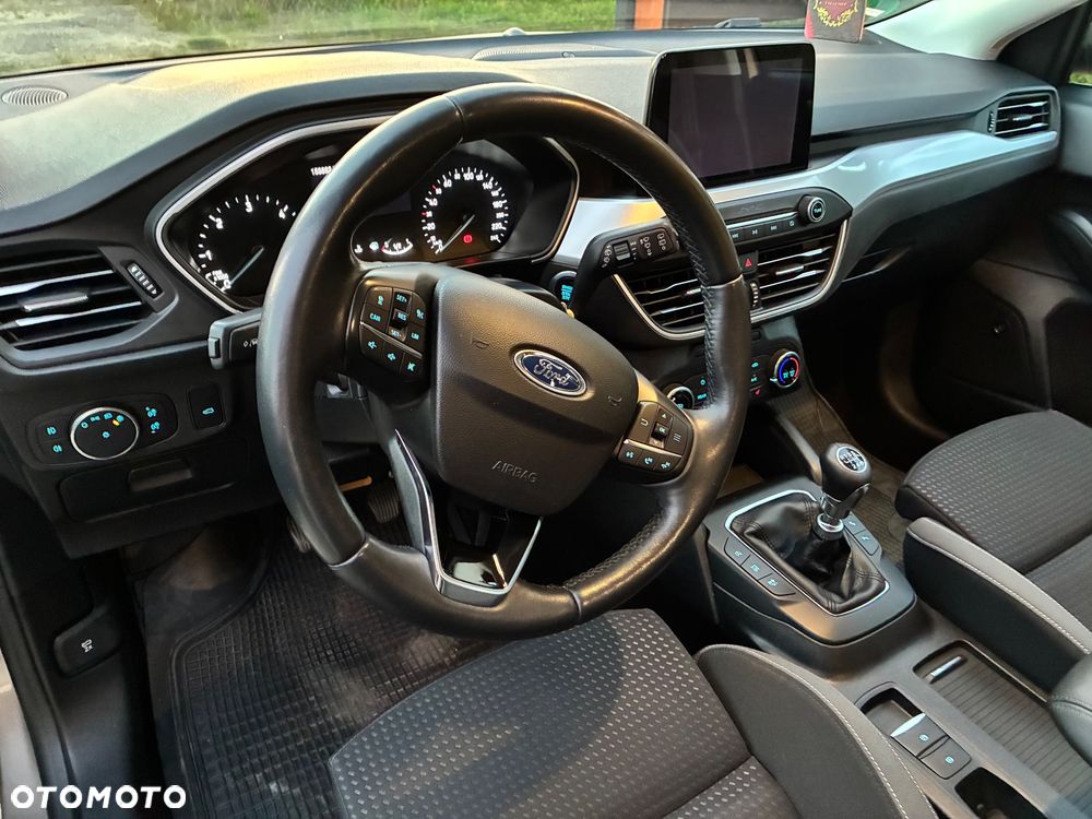 Ford Focus - 11
