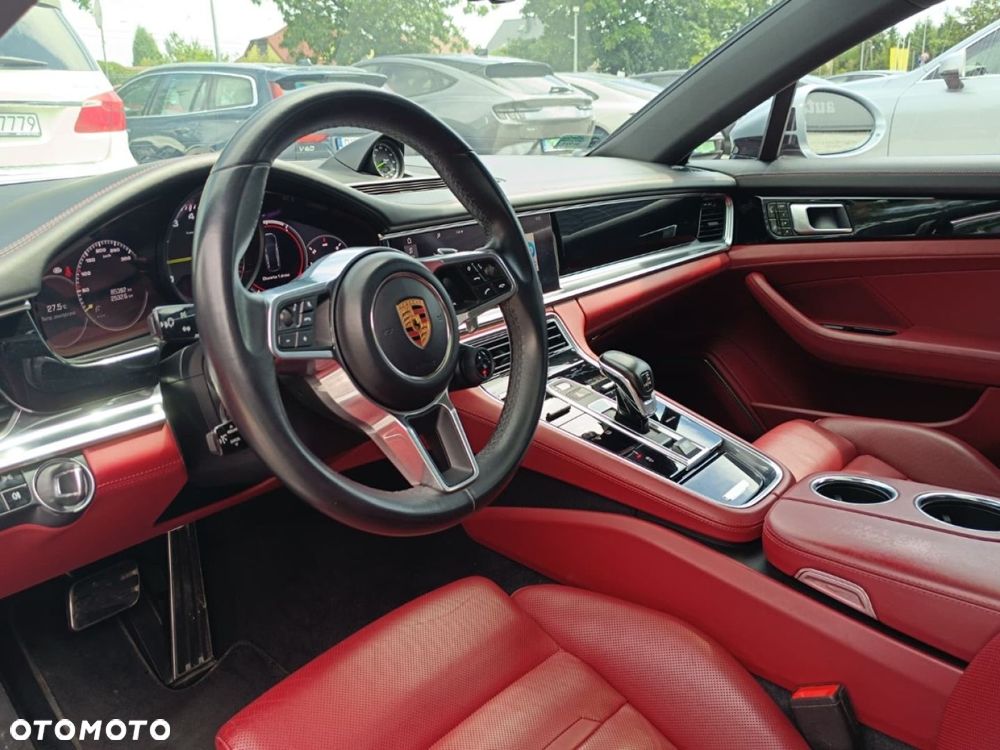 Porsche Panamera - 6