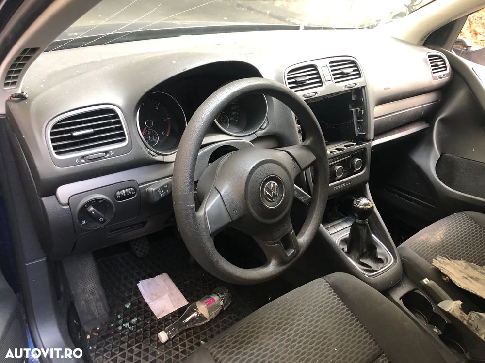 Dezmembrez VW Volkswagen Golf 6 albastru 2011 1,6 diesel CAYh - 9