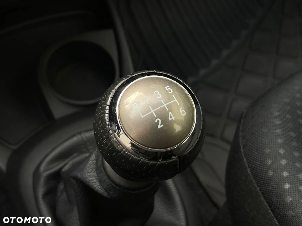 Toyota Yaris 1.33 Sol - 22