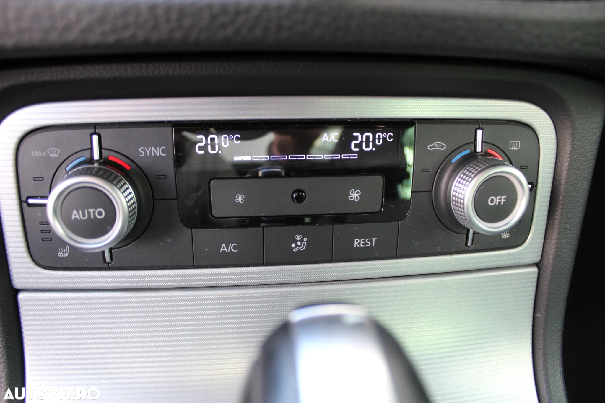 Volkswagen Touareg V6 TDI BMT Supreme Plus - 17