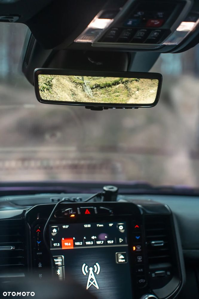 RAM 1500 Crew Cab Shortbed Bighorn - 19