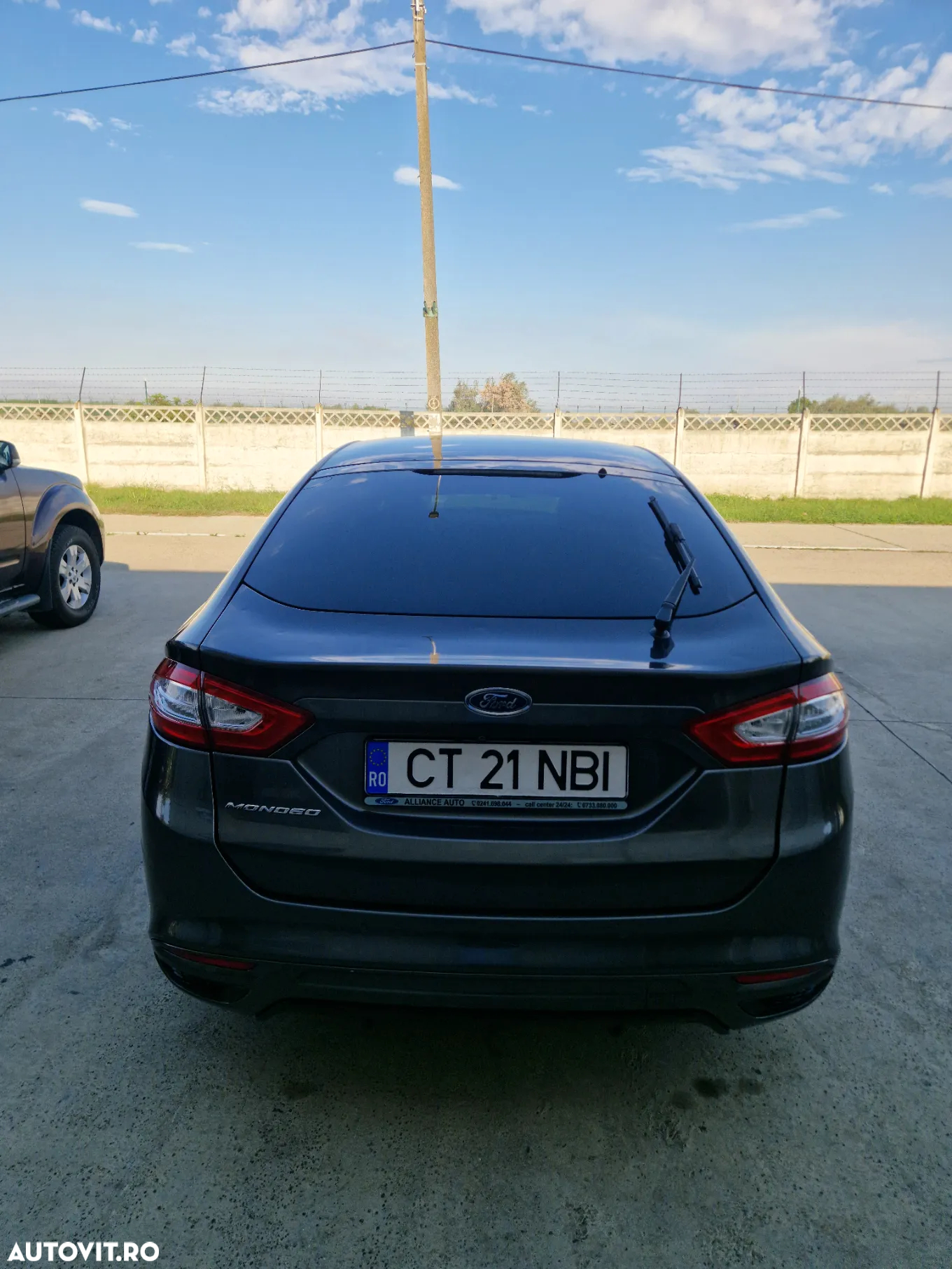 Ford Mondeo 2.0 TDCi Powershift Business - 4