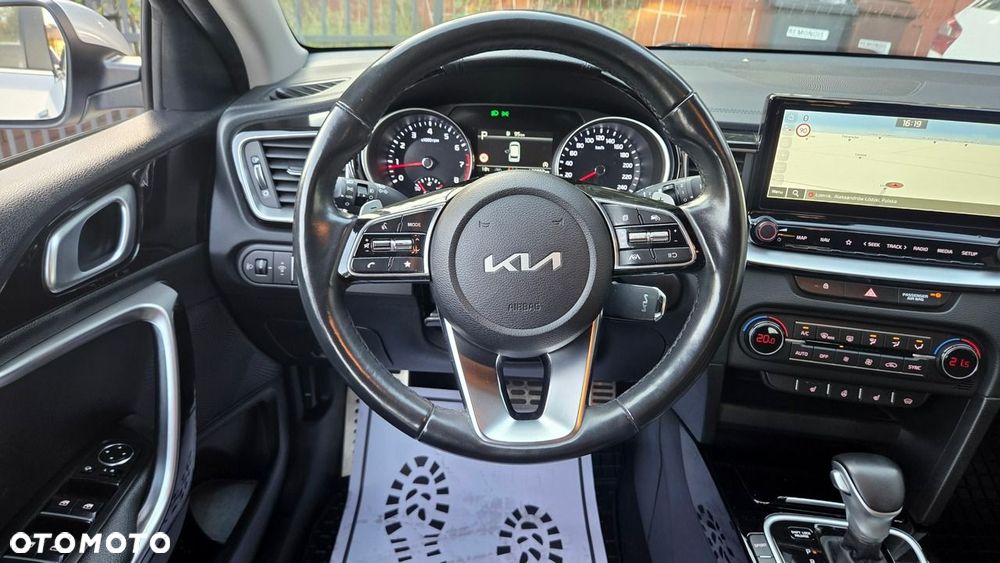 Kia Ceed 1.5 T-GDI Business Line DCT - 17