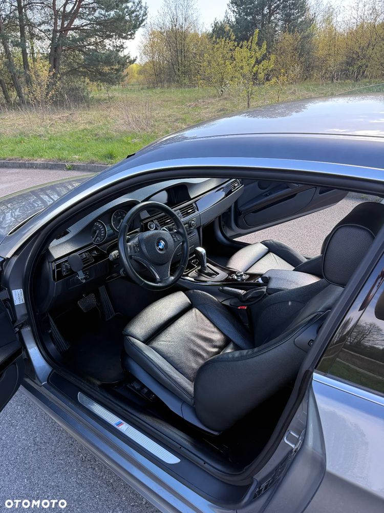 BMW Seria 3 330d xDrive - 10