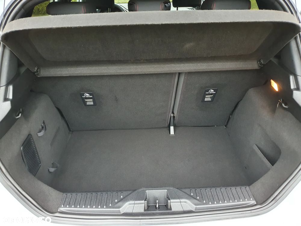 Ford Fiesta - 26