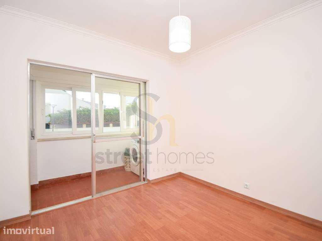 Apartamento T1 no Centro de Carcavelos | A 3 Minutos da Estação - Grande imagem: 4/18