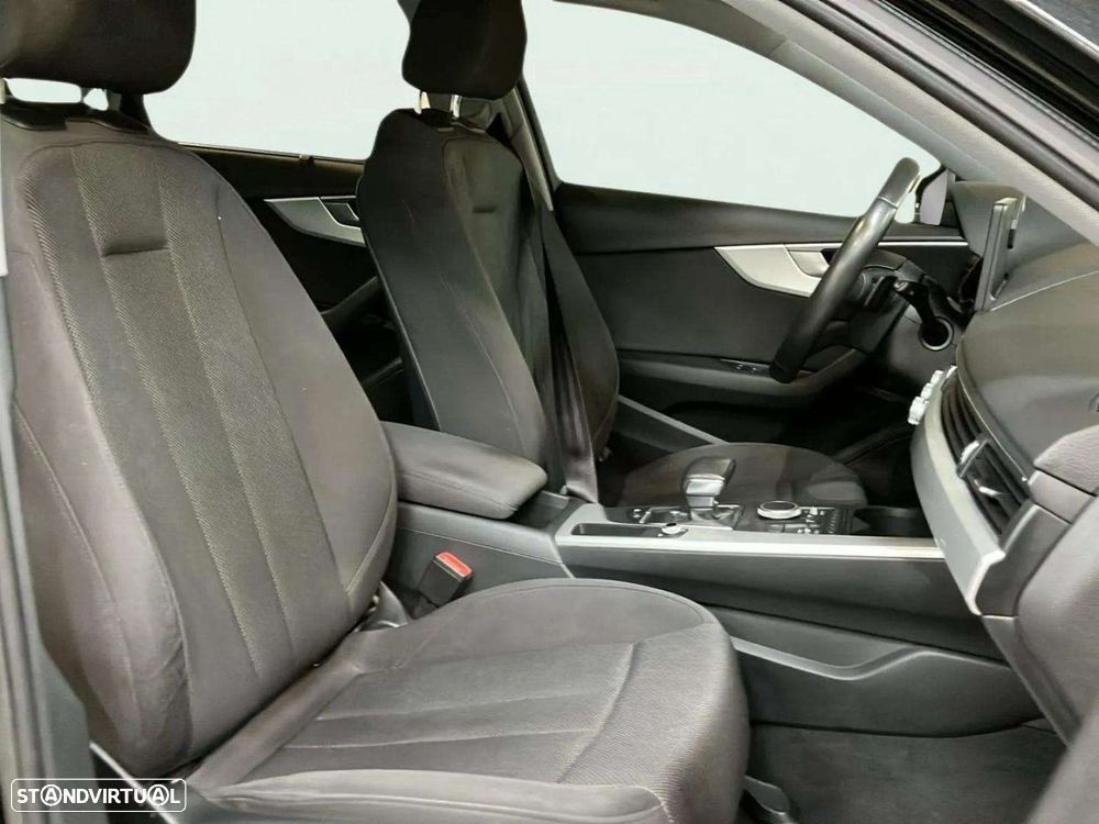 Audi A4 Avant 2.0 TDI S tronic - 13