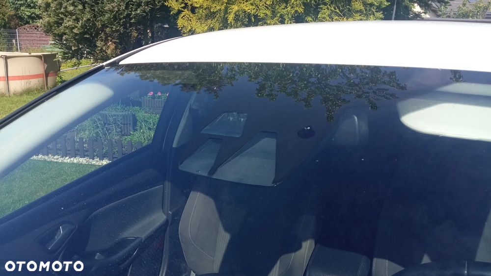 Ford Focus 1.0 EcoBoost Titanium - 26