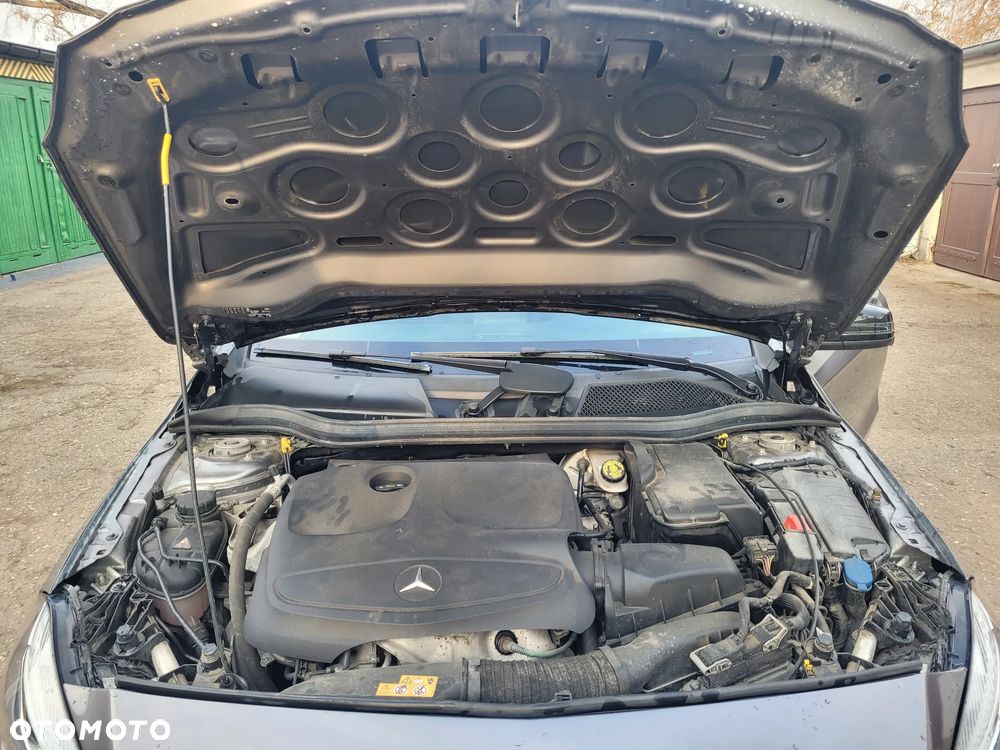 Mercedes-Benz Klasa A 200 7G-DCT Urban - 18