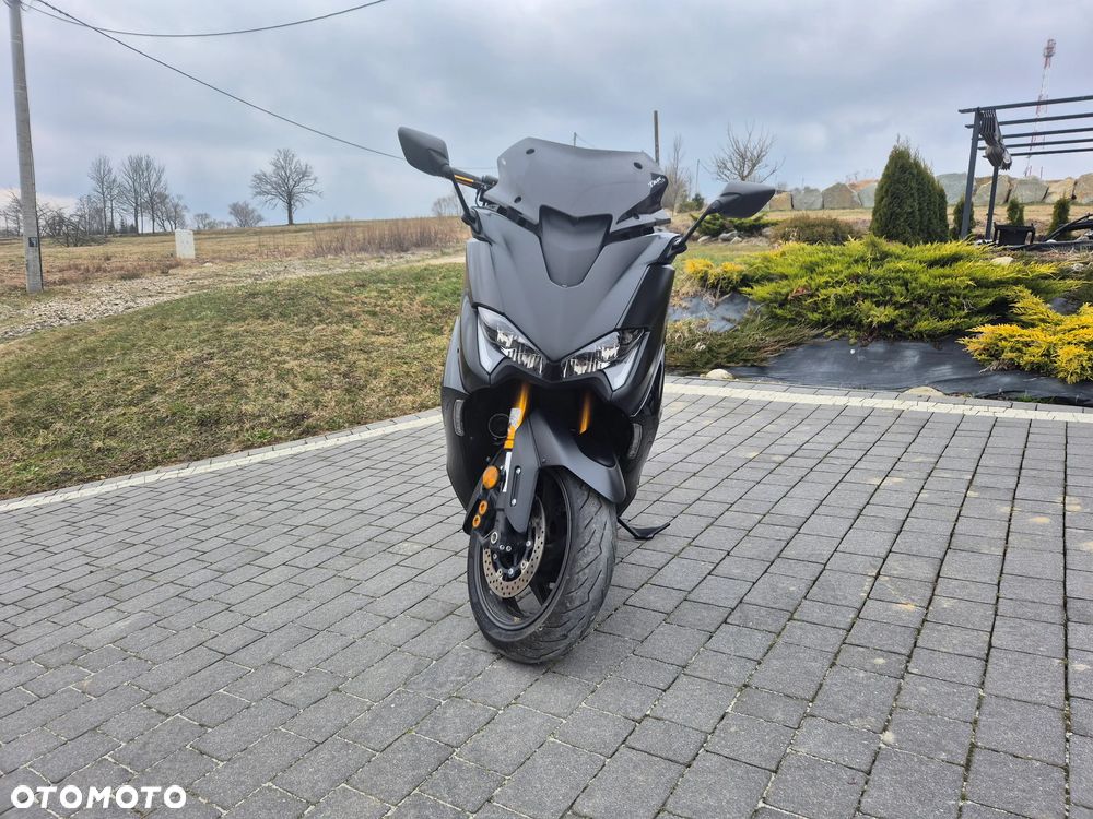 Yamaha Tmax - 2