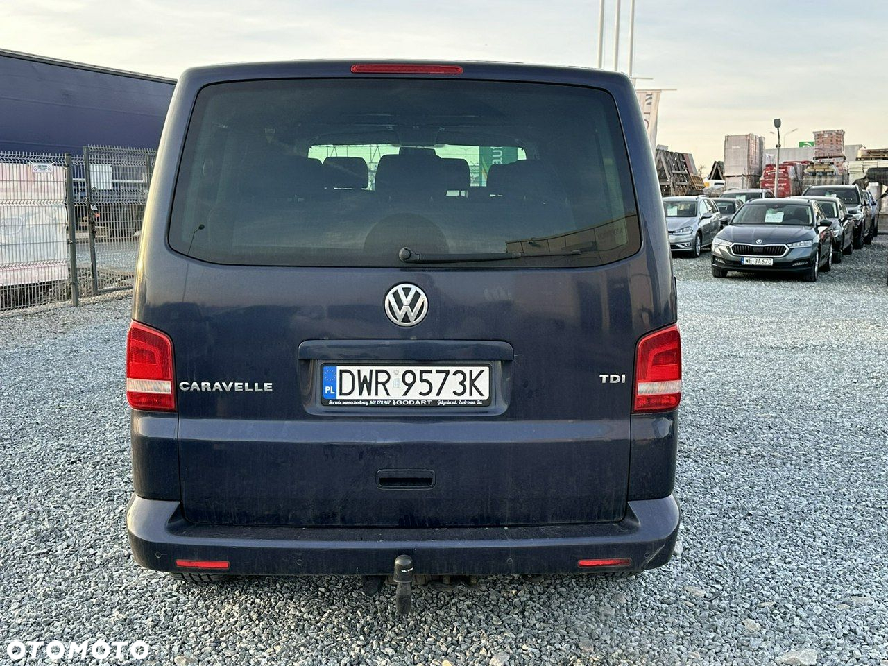 Volkswagen Caravelle - 7