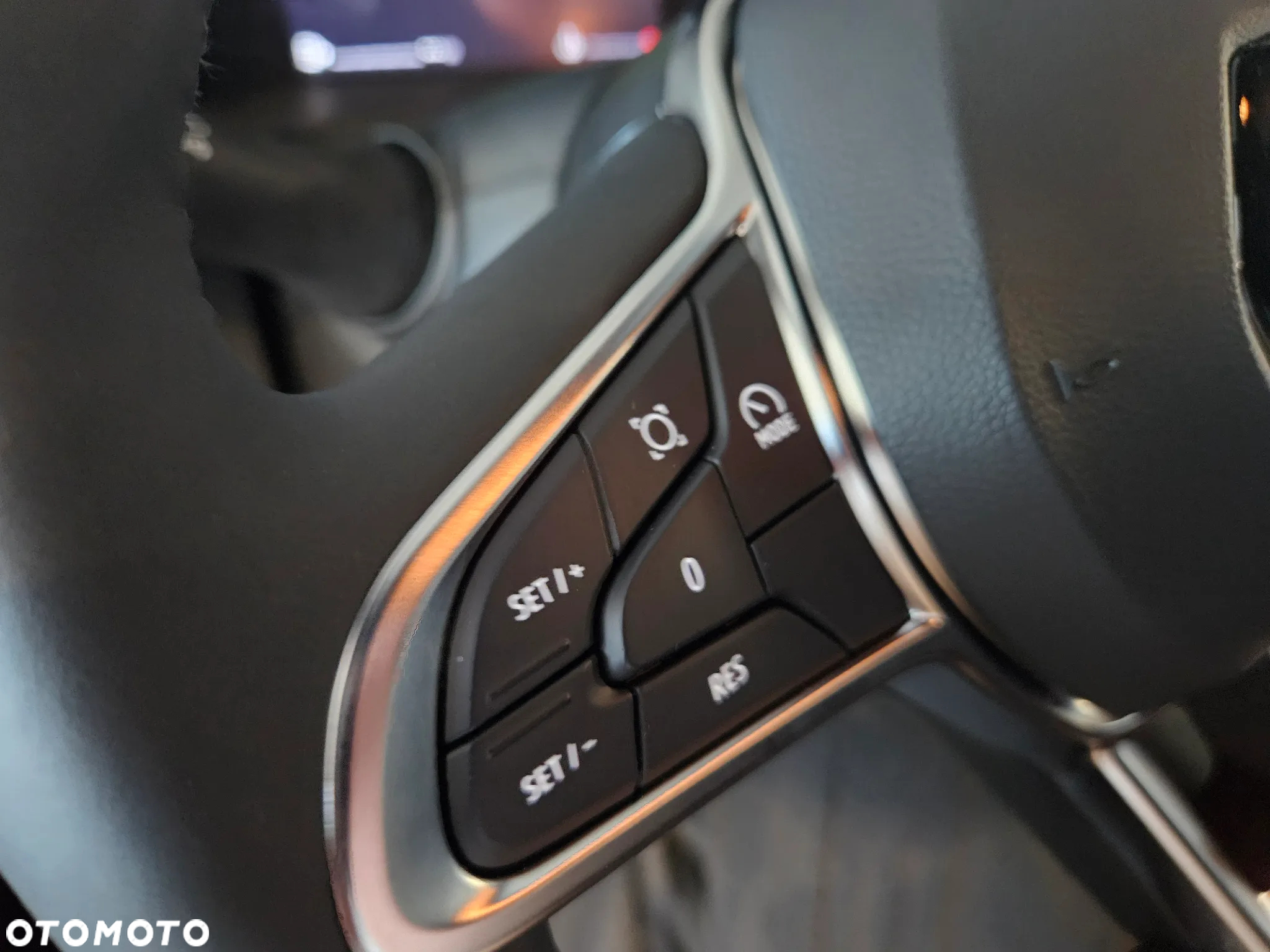 Renault Captur - 16