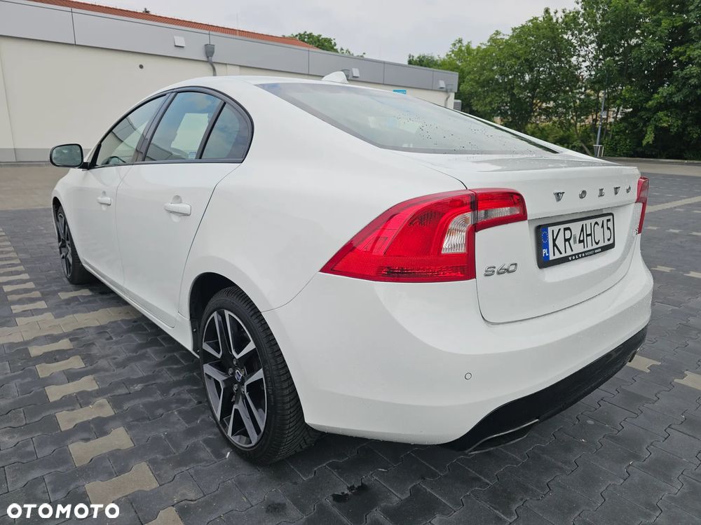 Volvo S60 T3 Drive-E Momentum - 8