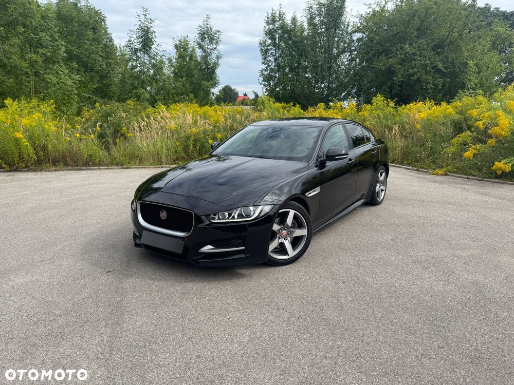 Jaguar XE 2.0 D R-Sport - 1