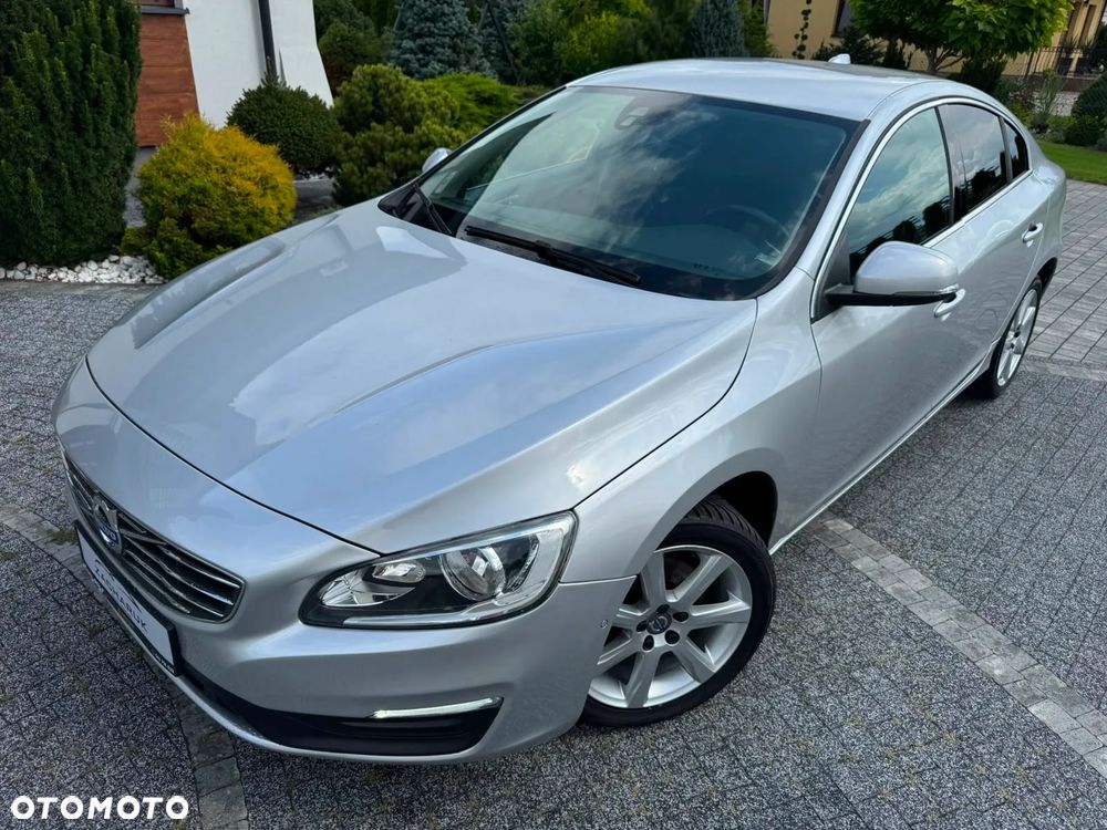 Volvo S60 D2 Momentum - 17