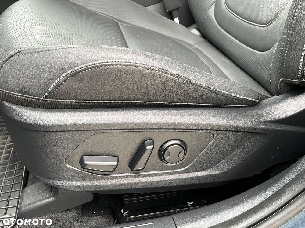 Hyundai Tucson blue 1.6 CRDi 4WD DCT Premium - 18