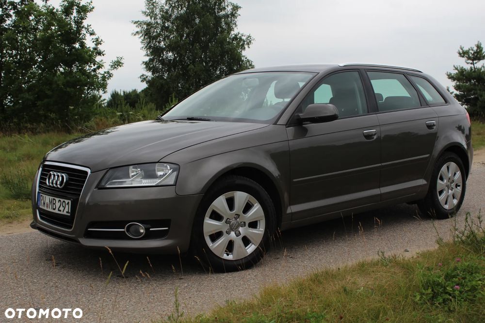 Audi A3 Sportback 1.6 TDI DPF Ambition - 13
