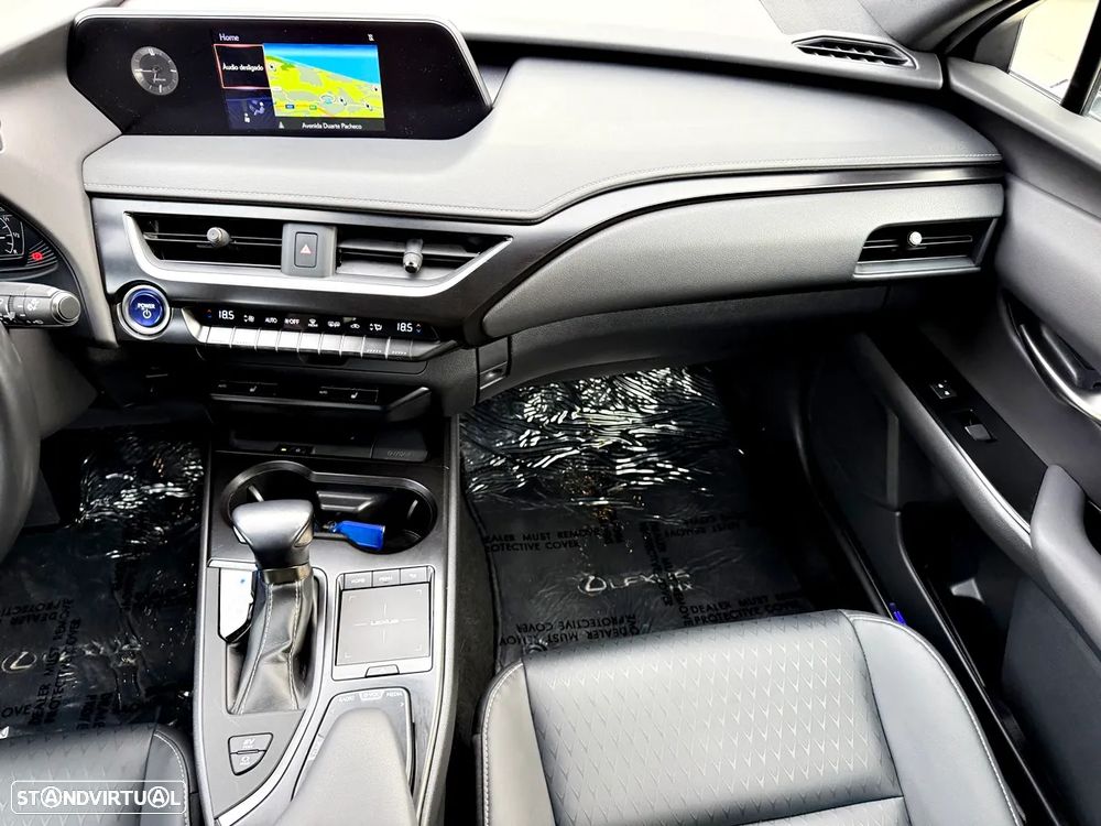 Lexus UX 250h Special Edition (LCA) - 12
