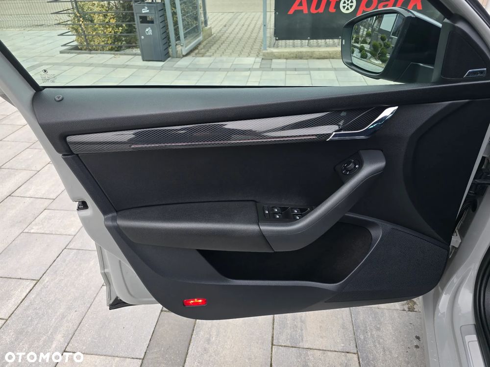 Skoda Octavia 2.0 TSI GPF RS 245 DSG - 22