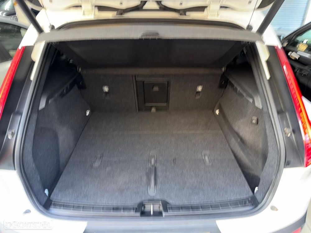 Volvo XC 40 2.0 D3 Geartronic - 17