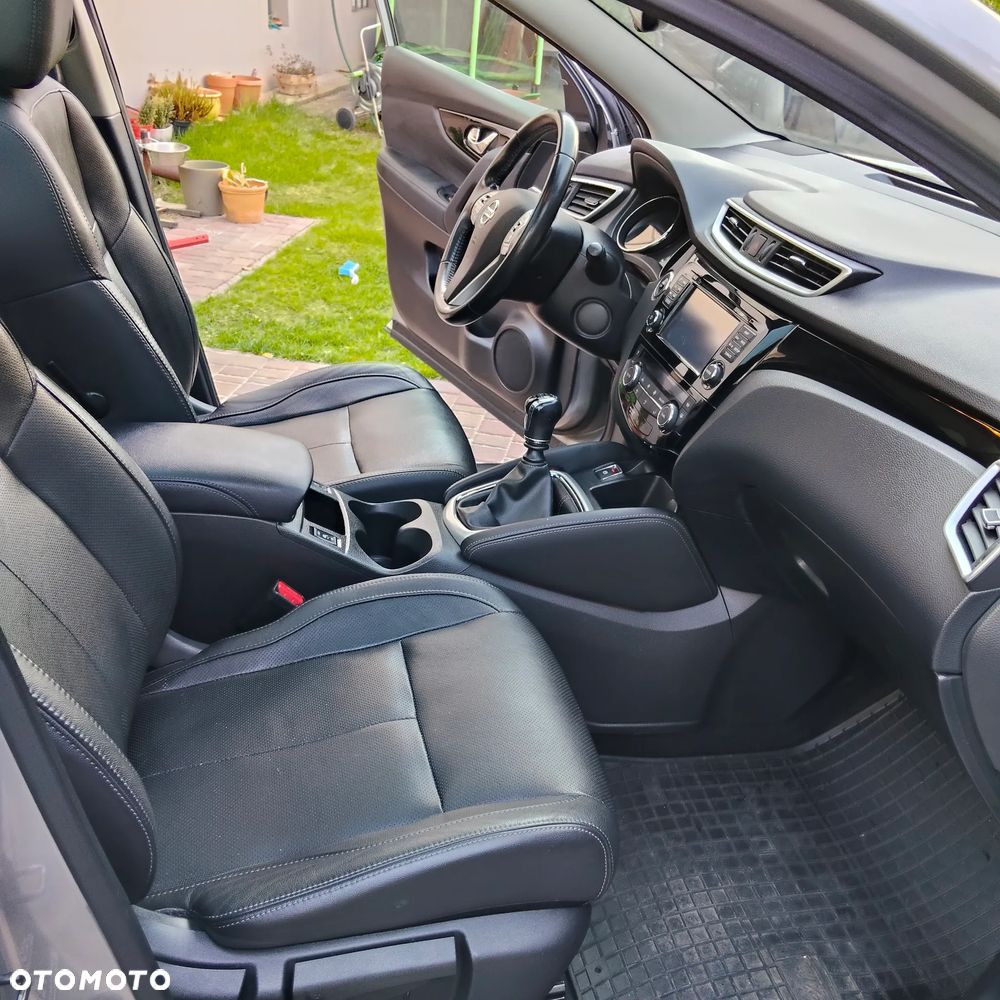 Nissan Qashqai 1.2 DIG-T Tekna EU6 - 19