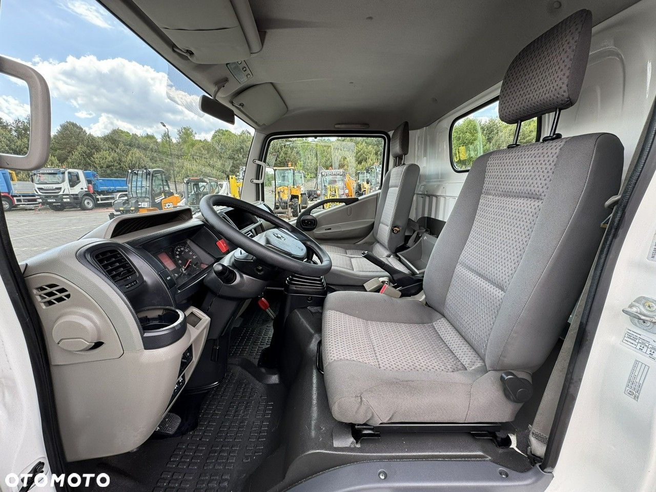 Nissan Cabstar - 25