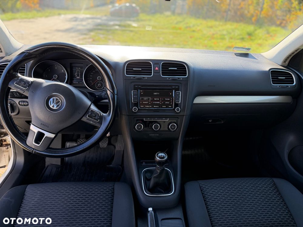 Volkswagen Golf - 10