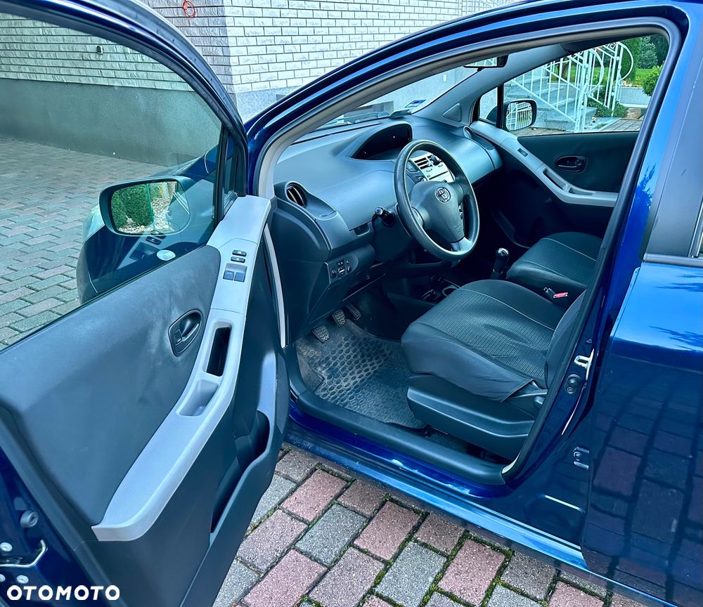 Toyota Yaris 1.4 D-4D Terra A/C - 6