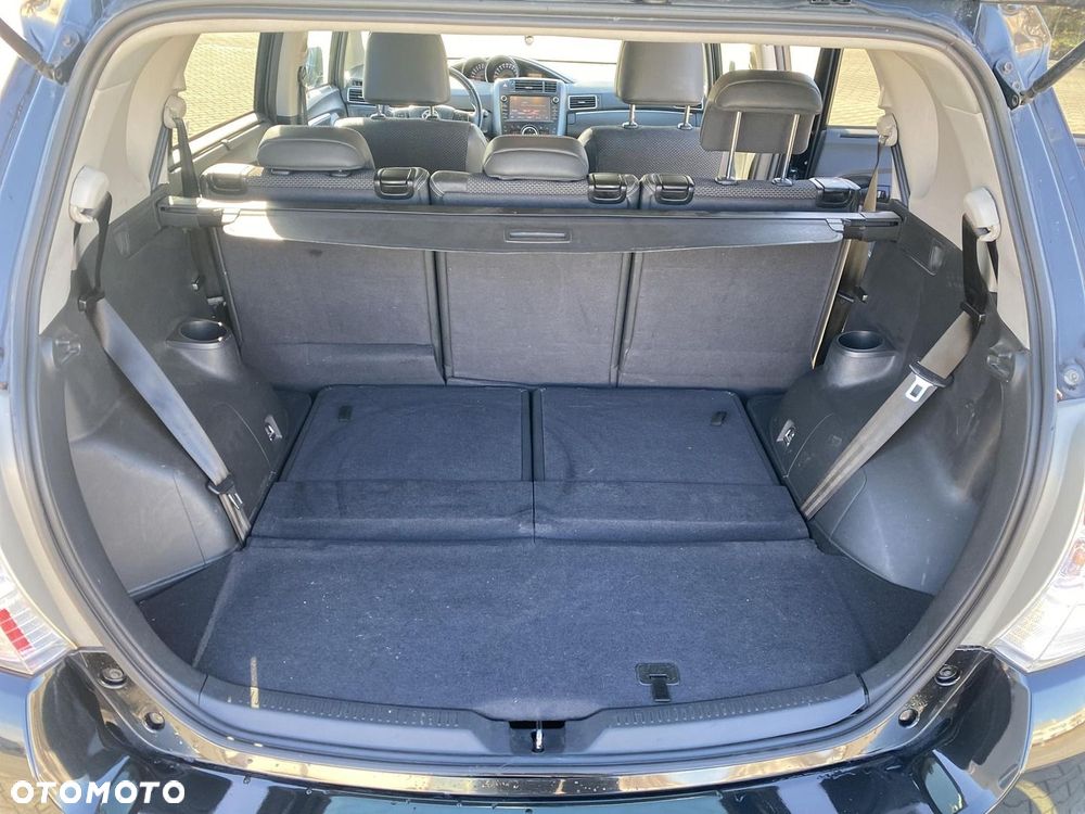 Toyota Verso 1.8 Prestige 7os EU6 - 15