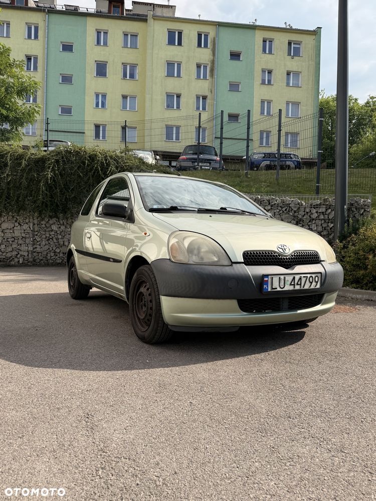 Toyota Yaris 1.0 Terra - 2