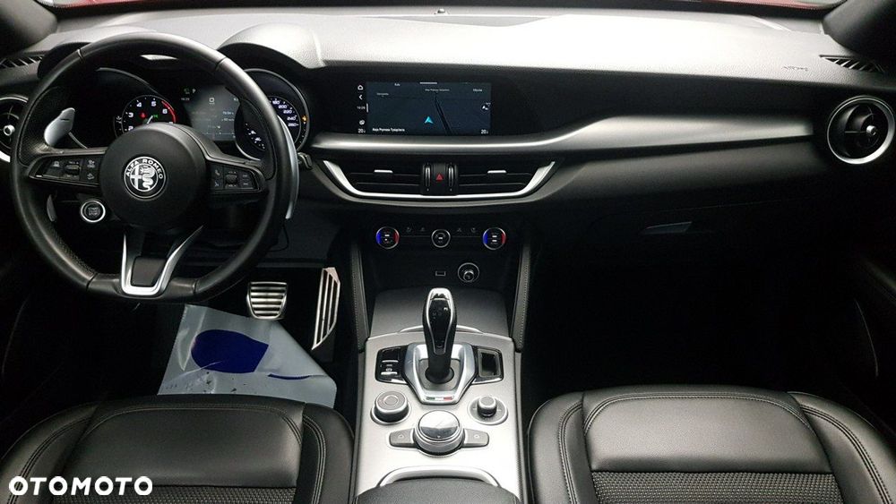 Alfa Romeo Stelvio - 15