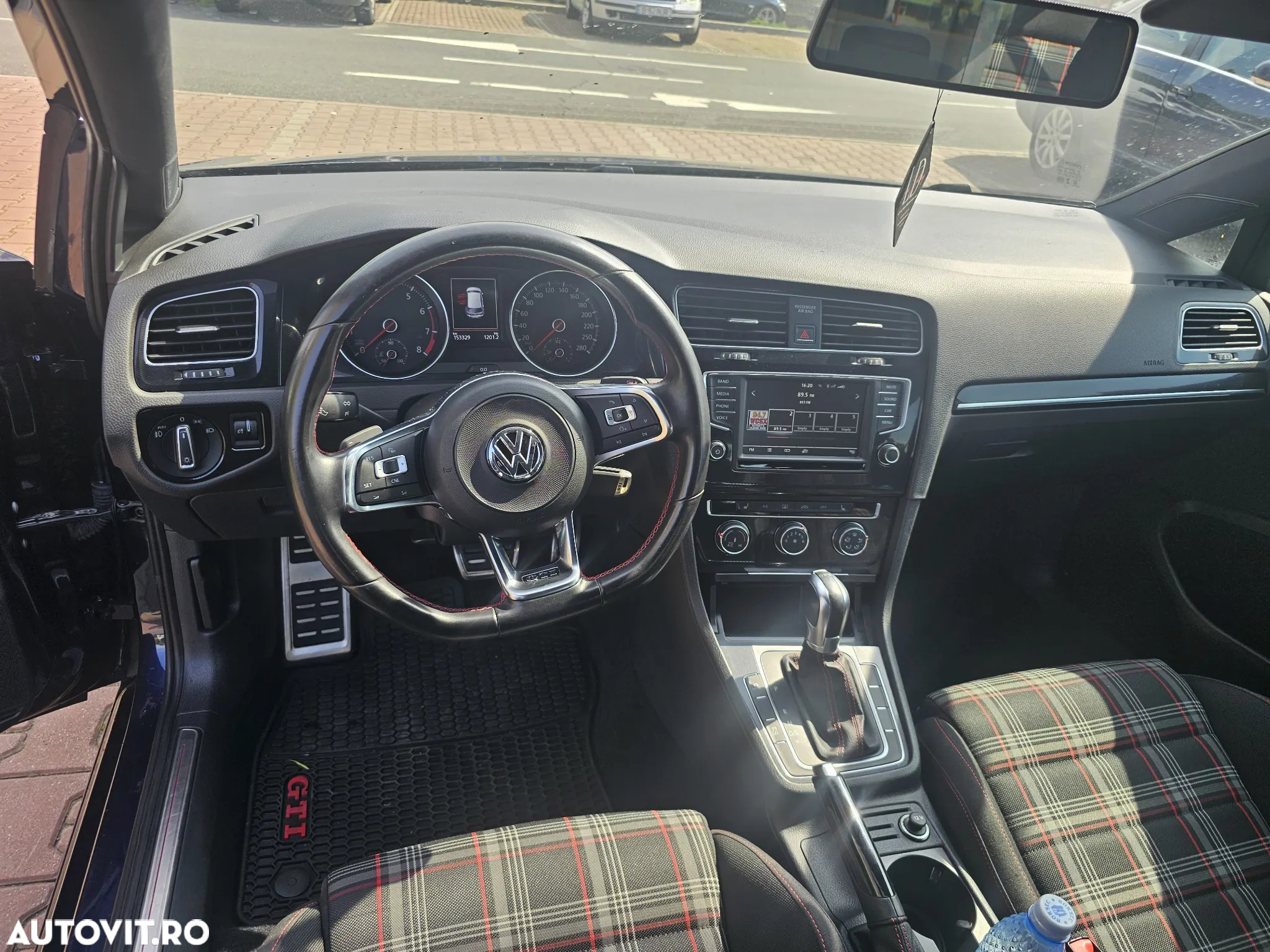 Volkswagen Golf - 17
