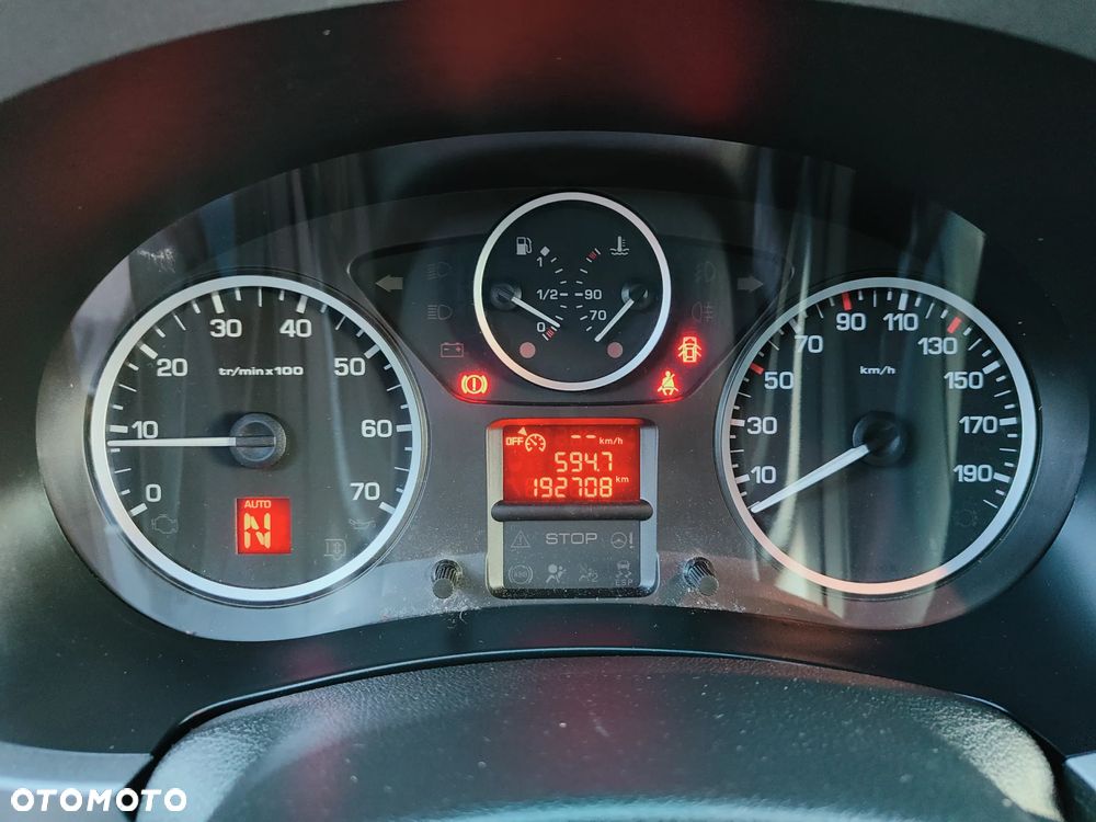 Citroën Berlingo Multispace e-HDi 90 FAP EGS6 Tendance - 25