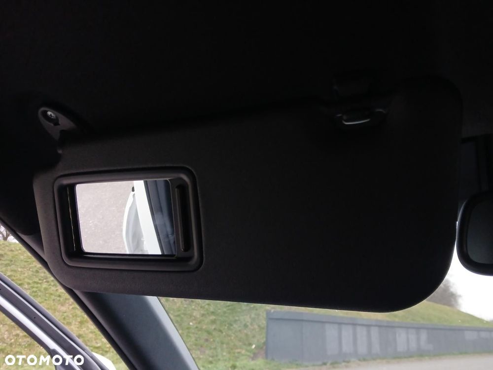 Toyota Yaris Cross Hybrid 1.5 Style - 37