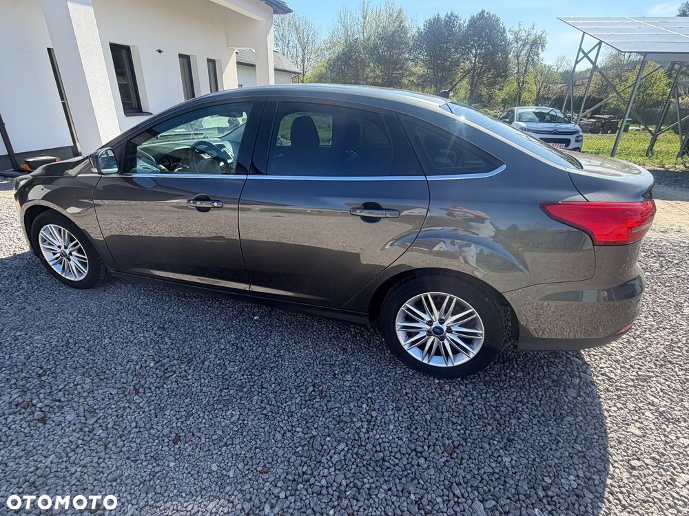 Ford Focus 1.6 Trend - 6