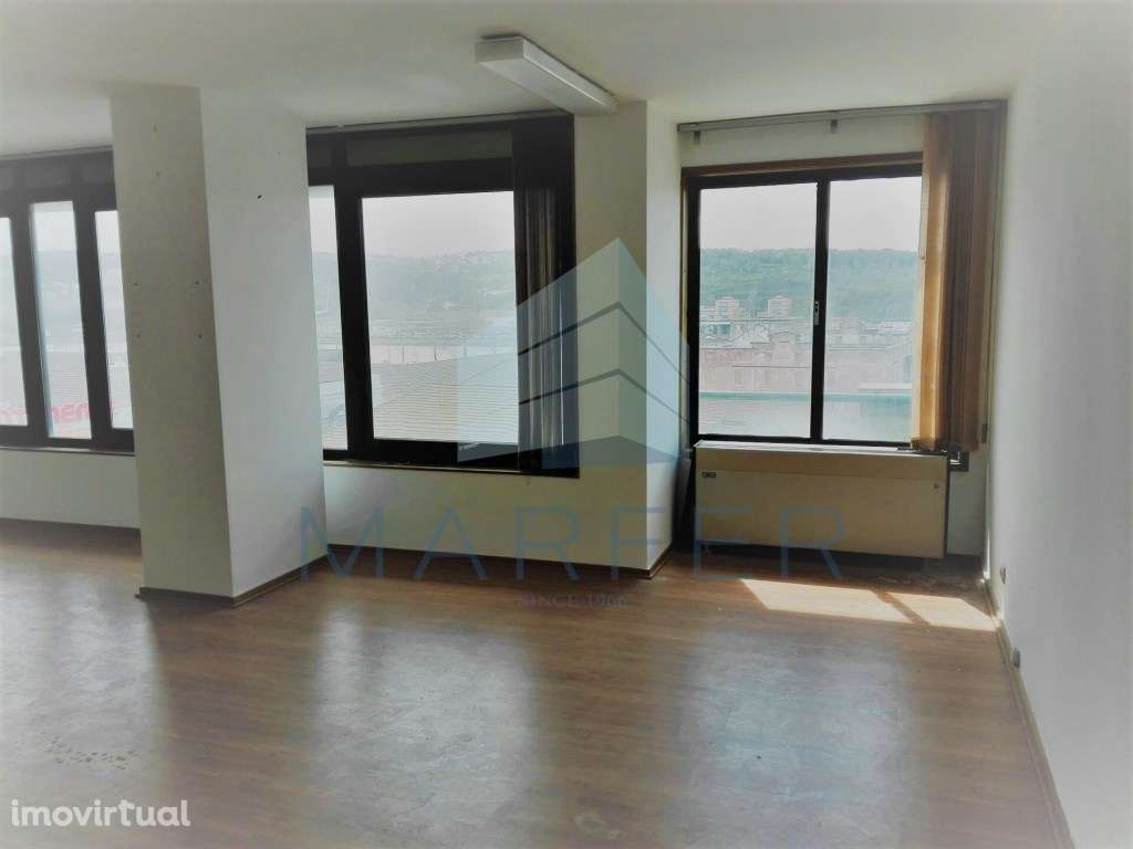 Escritório no centro de Coimbra - Grande imagem: 2/4