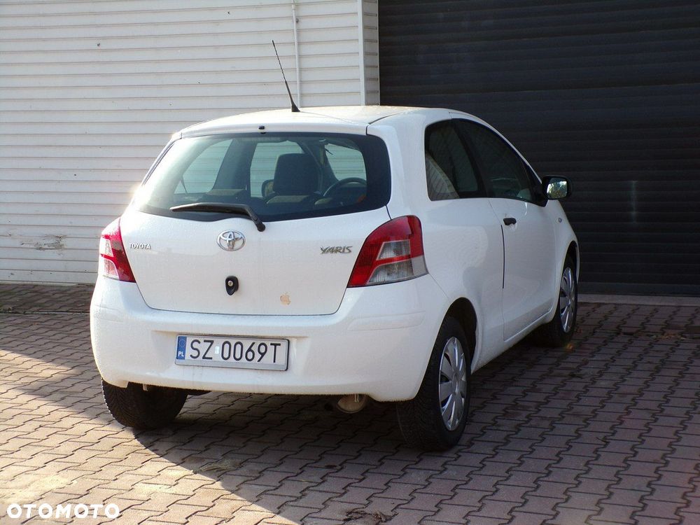 Toyota Yaris - 6