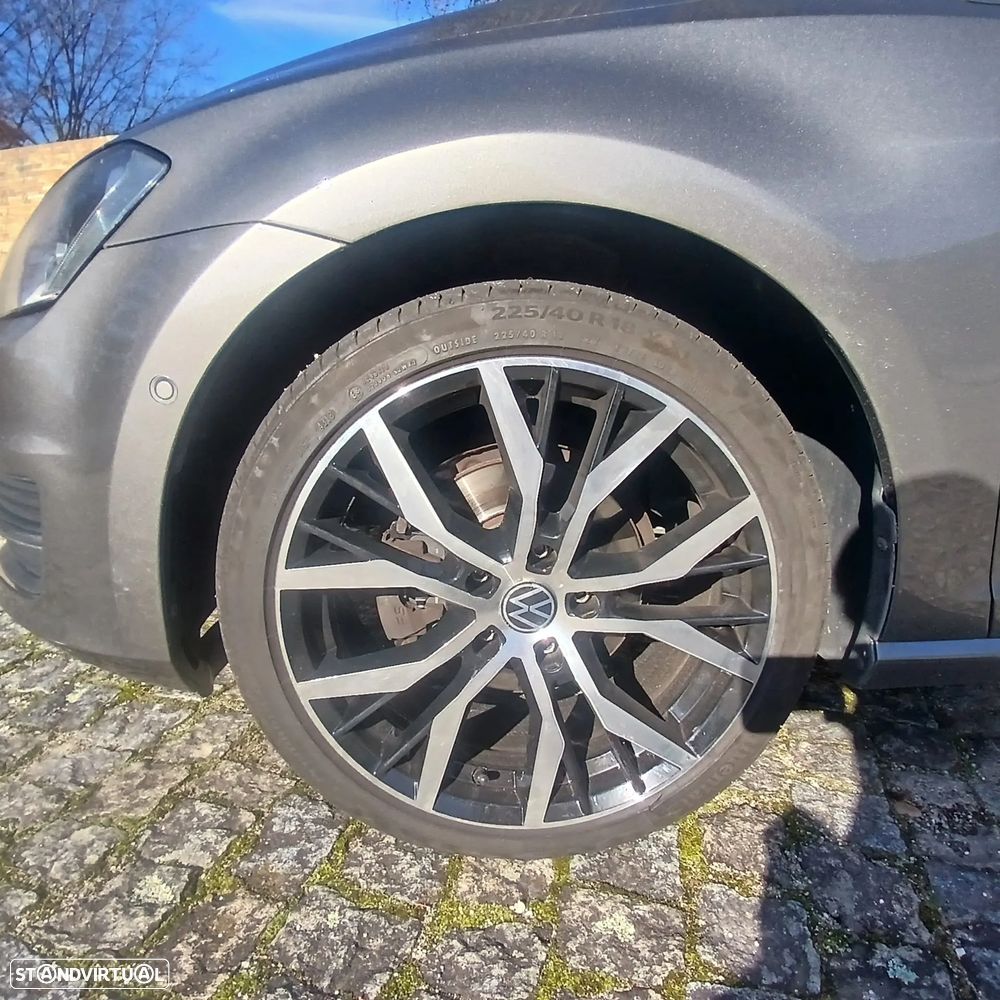 VW Golf 1.6 TDi BlueMotion Trendline - 16