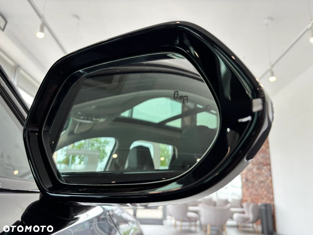 Hongqi HS3 1.5T FWD - 32