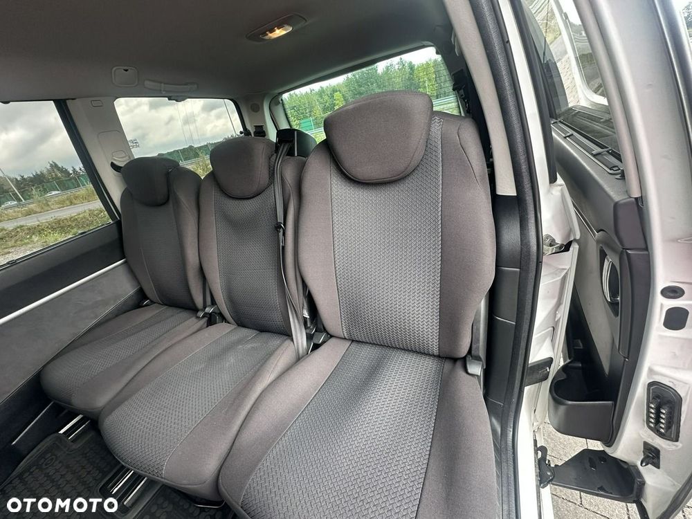 Citroën C8 - 12