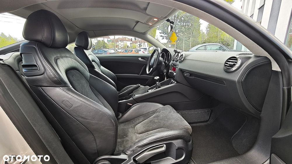 Audi TT Coupé - 33