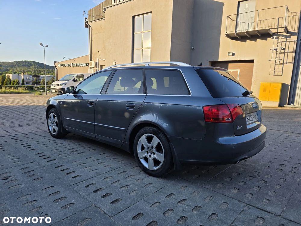 Audi A4 Avant 2.0 TDI - 11