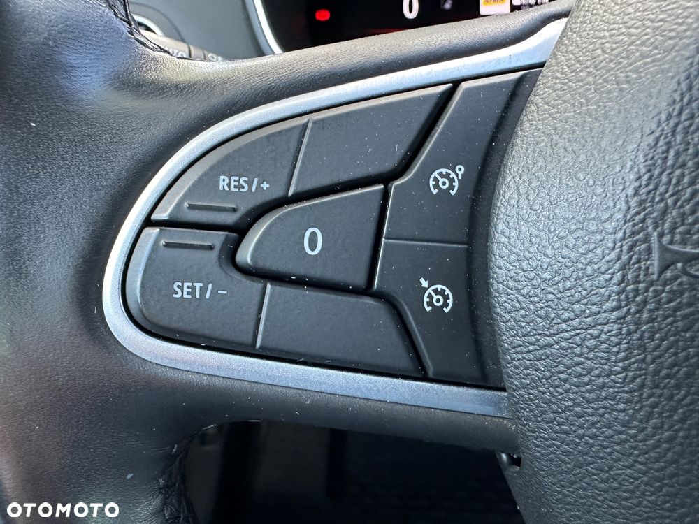 Renault Megane 1.3 TCe FAP Techno EDC - 10
